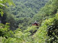   游房县岩屋沟景区