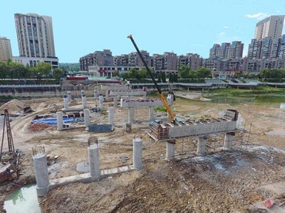 半岛湾大桥工程建设稳步推进