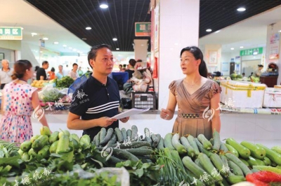茅箭区对标对表整治农贸市场