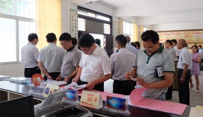 全市宣传系统半年工作会暨移风易俗现场会在房县召开