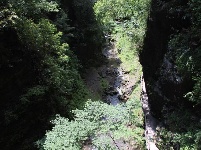   游房县岩屋沟景区
