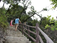   游房县岩屋沟景区
