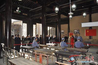 张湾50名村书记赴鄂陕两省6县“取经”促脱贫