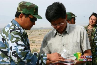 “陆战之王”毛明：从韶华到白发 展大国战车铁甲神威