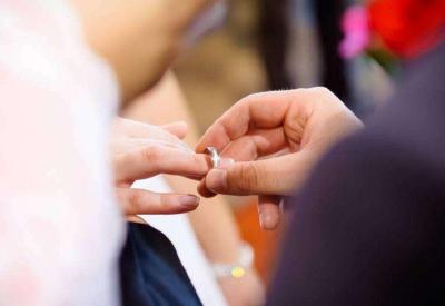 从明天起，结婚不再是“合伙”过日子了！