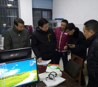 高勇检查指导五台乡健康扶贫工作 