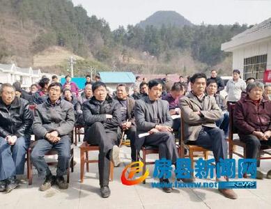 山村掌声响起来