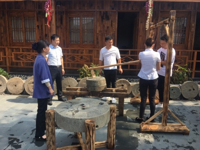 央视栏目《回家吃饭》在房县拍摄，你看看拍的啥？