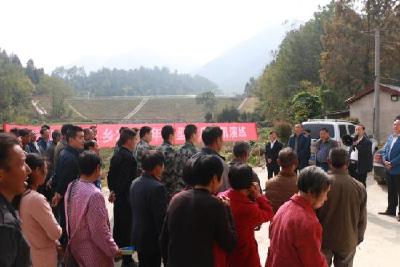 回龙乡开展小型水库防汛演练活动