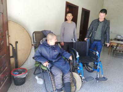 窑淮镇财政所见微知著扶真贫