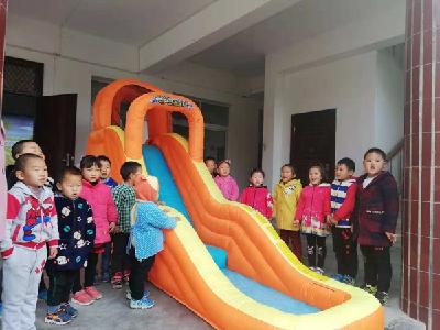 土城镇通省村村民林清富情系山里娃