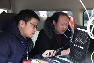 “房县新闻网”直播“十三大巡游” 引爆50万网友关注