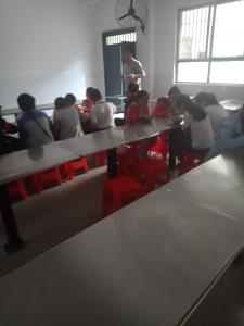 陡口小学全面开展教师配餐制度为学生食品健康保驾护航