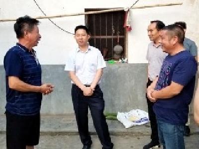 纪道清到大木厂镇调研脱贫攻坚