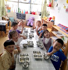 房县幼儿园：“厉行节约，反对浪费”从娃娃抓起