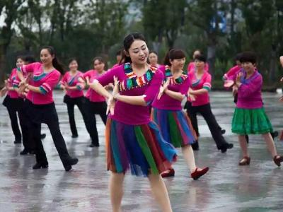 湖北省第五届广场舞大赛网络投票开始了！来呀，一起快乐摇摆！