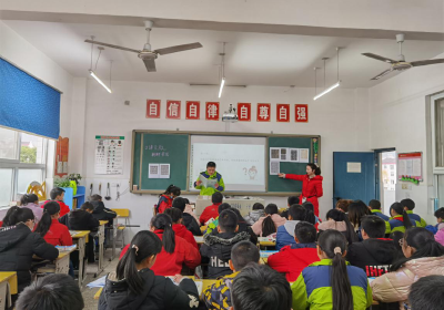 青峰小学：传统文化进校园从多彩语文课开始