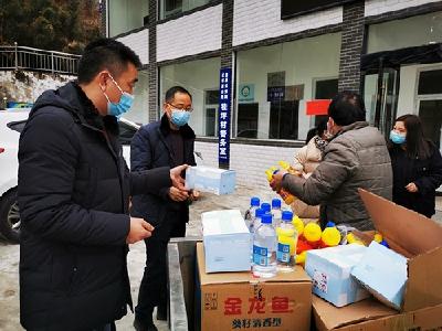 县审计局：春节慰问实打实 真情关爱百分百