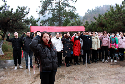 退休不忘学党史 离岗牢记守初心