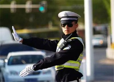 房县对13种轻微交通违法行为实行首次违法不处罚