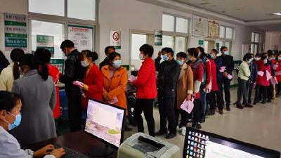 化龙堰镇卫生院有序开展新冠疫苗全民接种工作