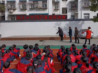 学会逃生 我们在行动