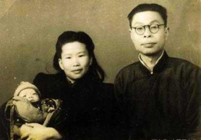 【百年瞬间】永不消逝的电波