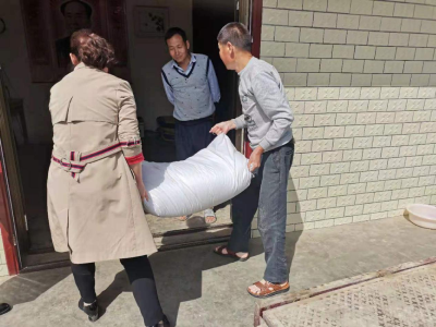 县公共资源交易中心开展“我为群众办实事”活动