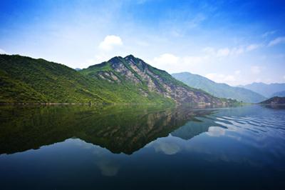 县城关镇：一条热线暖民心