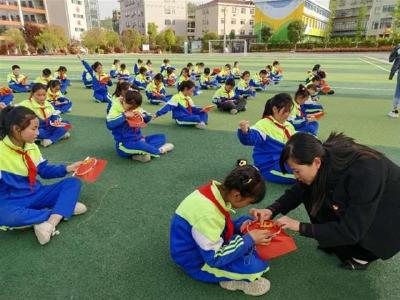 房县“三种模式”抓实青少年党史学习教育