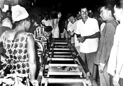 【百年瞬间】周恩来提出中国援外八项原则