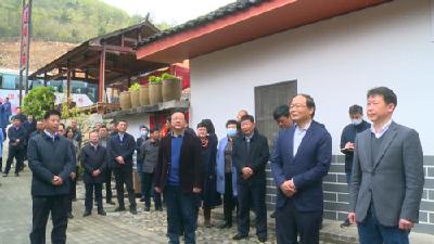 茅箭区党政考察团一行来我县考察