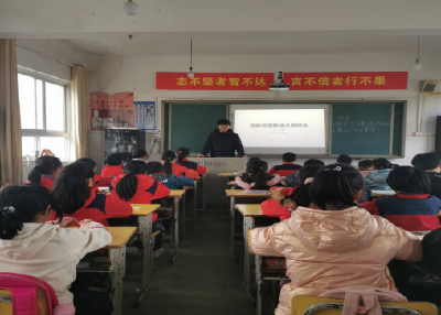 化龙中学：杜绝校园欺凌 共建和谐校园