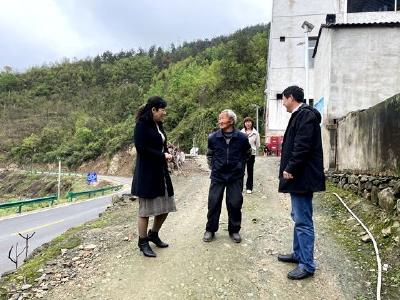 青峰镇人社中心：扎实开展城乡居保稽核工作