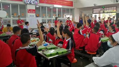 县教育局 宣传营养伴成长 以赛代训促提升