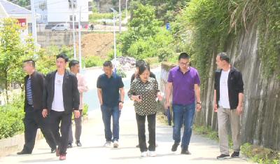县政协开展农村人居环境整治工作视察活动