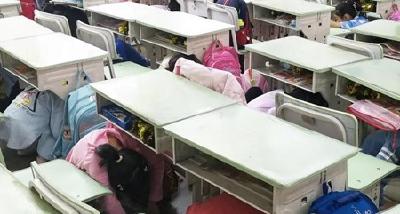城关镇八里小学开展防恐防暴应急演练活动