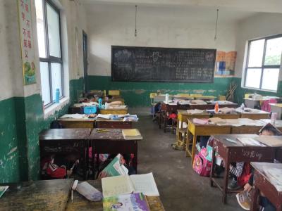 城关镇联观小学开展5·12地震安全疏散演练活动
