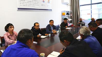 高明哲指导土城镇软弱涣散村组织整顿工作