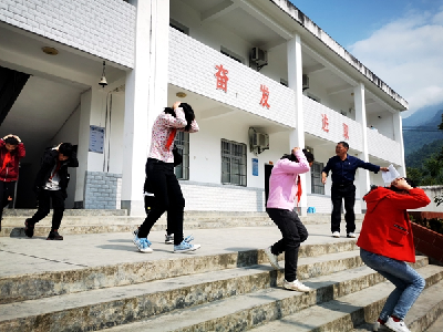 以战为练，防患未“燃”——九道乡关坪小学开展地震应急疏散演练活动