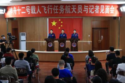 神舟十二号乘组训练视频来了！