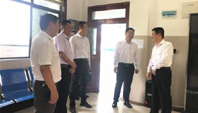 孙咏平来房开展“七一”走访慰问活动