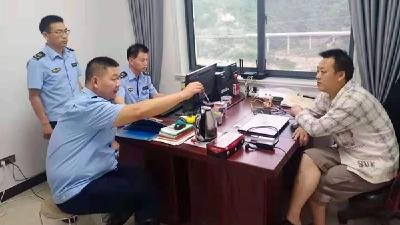 县农业综合执法大队开展“凌晨行动” 严厉打击非法捕捞