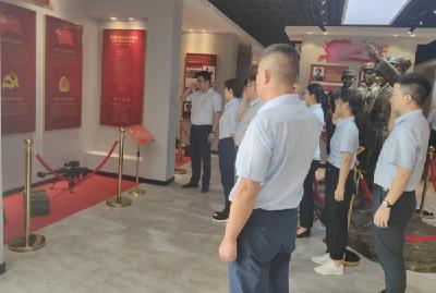 中国农业银行湖北分行 来房参观红色教育基地 开展党史学习教育