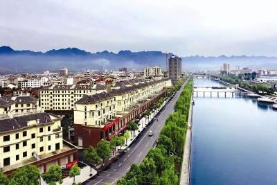 城关镇: 敲响“升学宴”“谢师宴”警钟