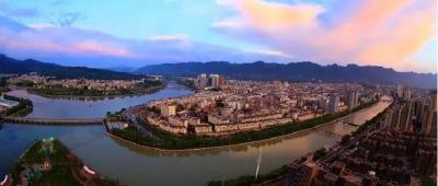 十堰市人民医院整形美容外科微整形暑期助学生“变美”