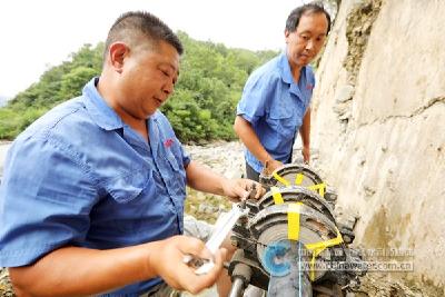 房县：抢通水毁饮水工程 恢复灾区群众供水
