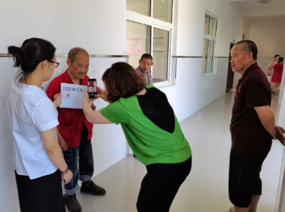 城关镇人社中心：为福利院老人 开展上门认证服务