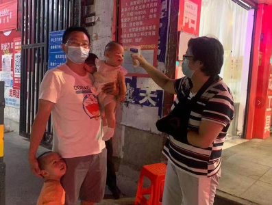 “女汉子”孟砚怡:坚守“疫”线的“独臂女侠”