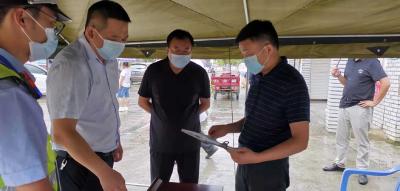 ​市政协副主席崔晓宏来房督导疫情防控工作